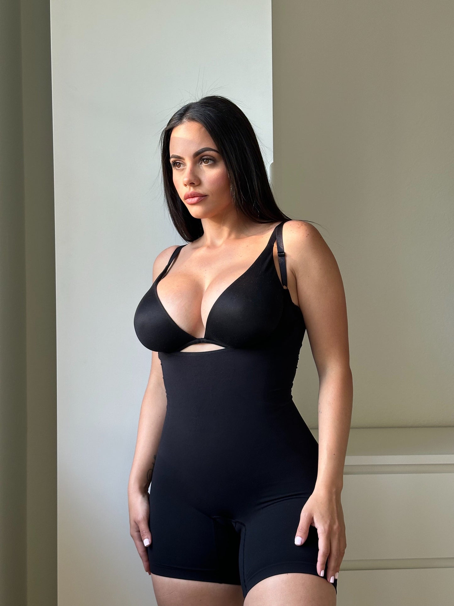 SHAPEDY Seamless Open-Bust Tummy Control Shorts Bodysuit